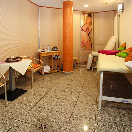 Ferienhaeuser Im Tannenpark, Tanne, Cleaning Included 度假居 *